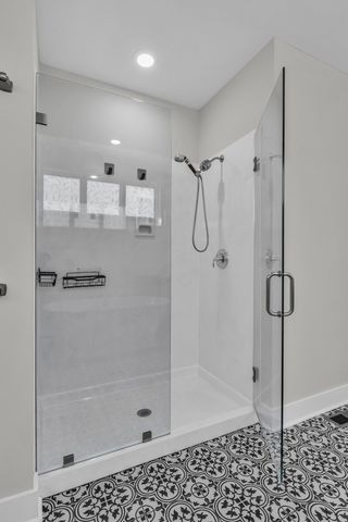5043 High Park Hill Dr, Arrington, TN 37014