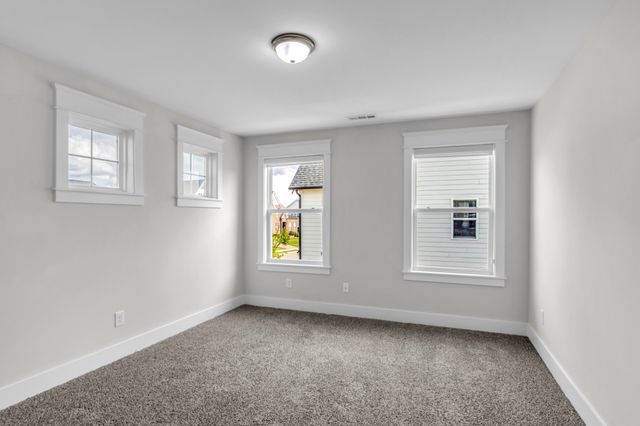5043 High Park Hill Dr, Arrington, TN 37014