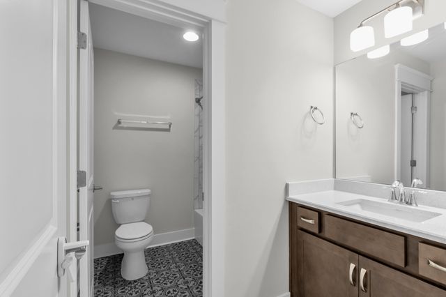 5043 High Park Hill Dr, Arrington, TN 37014