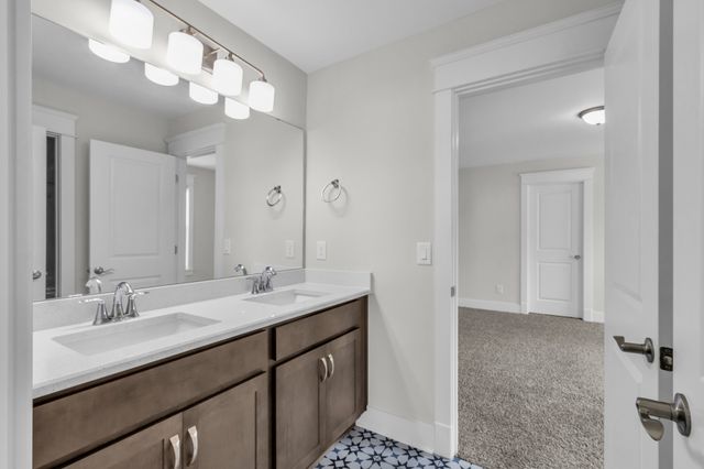 5043 High Park Hill Dr, Arrington, TN 37014