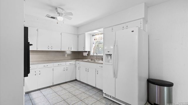 119 Felps, Blanco, TX 78606