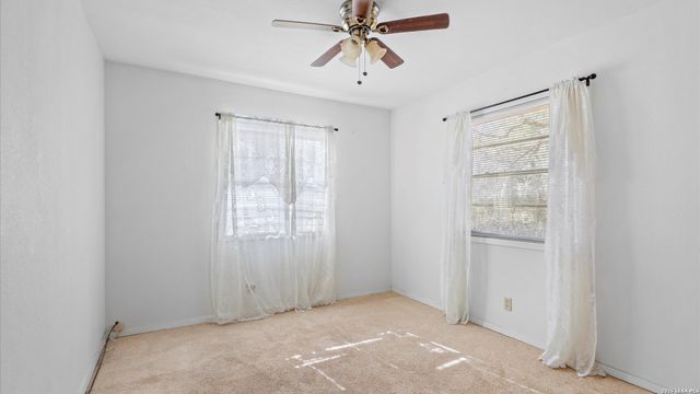 119 Felps, Blanco, TX 78606