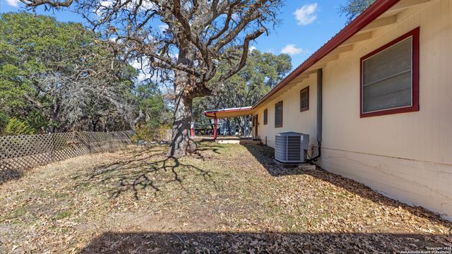 119 Felps, Blanco, TX 78606