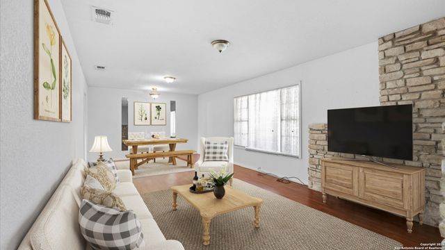 119 Felps, Blanco, TX 78606