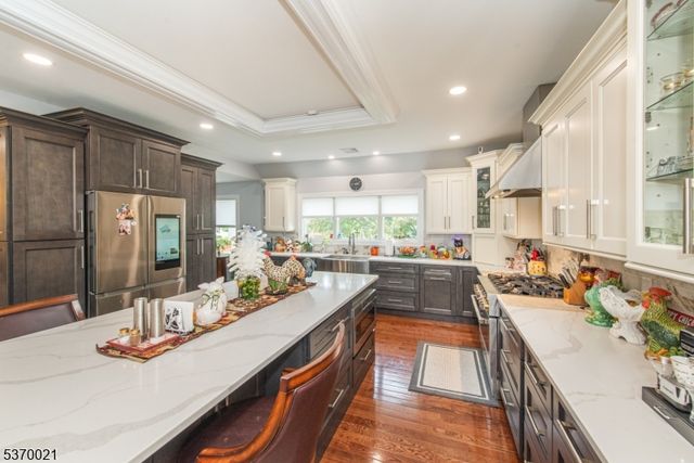 18 Cleary Pl, Fairfield Twp., NJ 07004