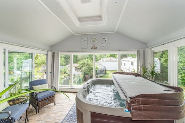 18 Cleary Pl, Fairfield Twp., NJ 07004