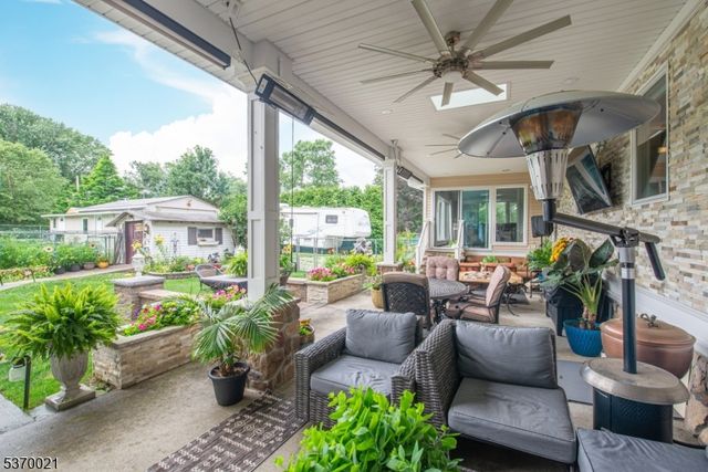 18 Cleary Pl, Fairfield Twp., NJ 07004