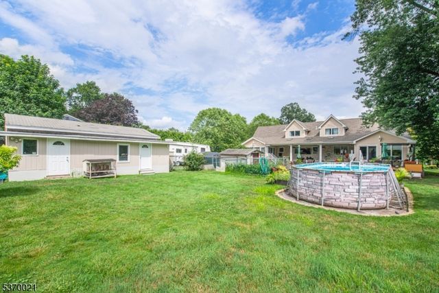 18 Cleary Pl, Fairfield Twp., NJ 07004