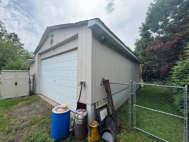 18 Cleary Pl, Fairfield Twp., NJ 07004