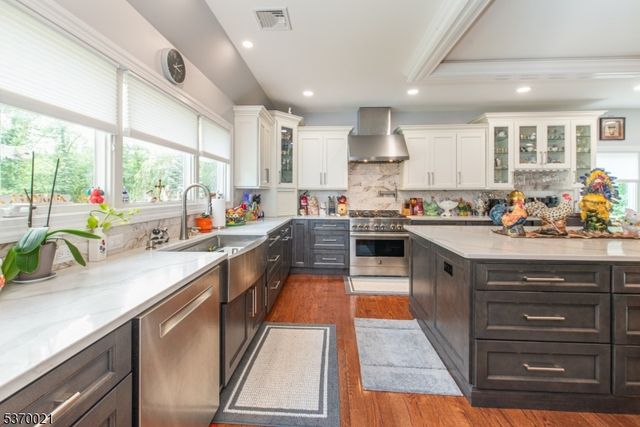 18 Cleary Pl, Fairfield Twp., NJ 07004