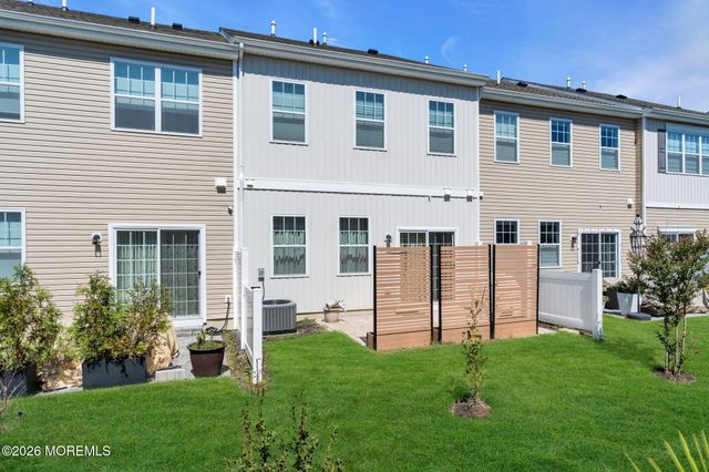22 Coburgh Drive, Wall, NJ 07753