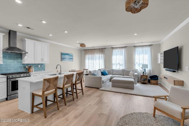 22 Coburgh Drive, Wall, NJ 07753