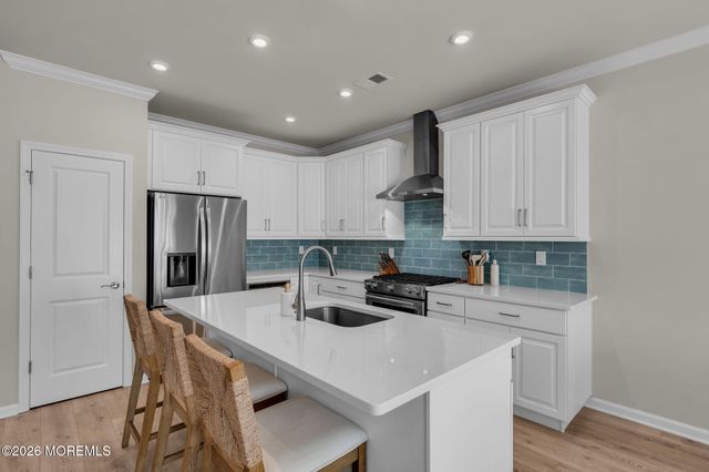 22 Coburgh Drive, Wall, NJ 07753