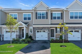 22 Coburgh Drive, Wall, NJ 07753