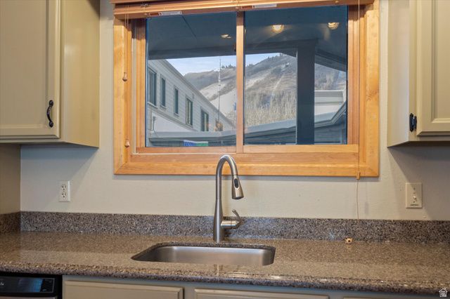401 SILVER KING DR #73, Park City, UT 84060
