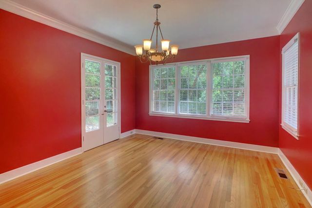 811 E 38th ST, Austin, TX 78705