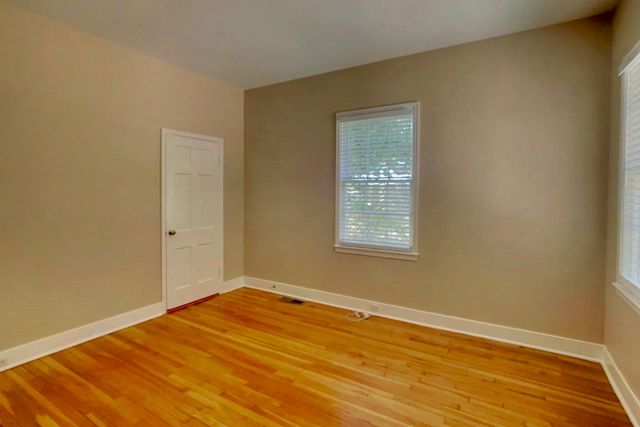 811 E 38th ST, Austin, TX 78705