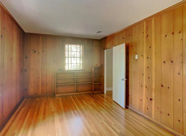 811 E 38th ST, Austin, TX 78705