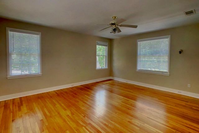 811 E 38th ST, Austin, TX 78705