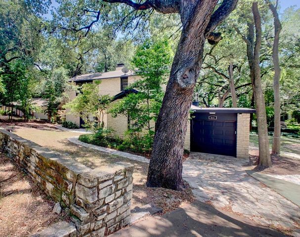 811 E 38th ST, Austin, TX 78705
