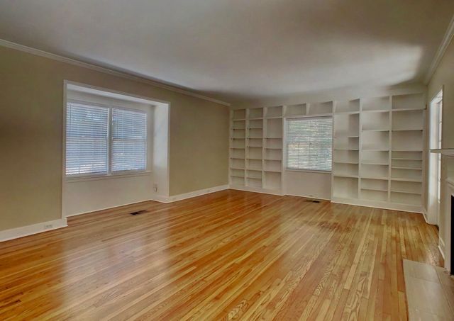 811 E 38th ST, Austin, TX 78705
