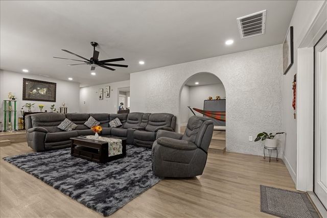 19512 Highway 303, Springdale, AR 72764