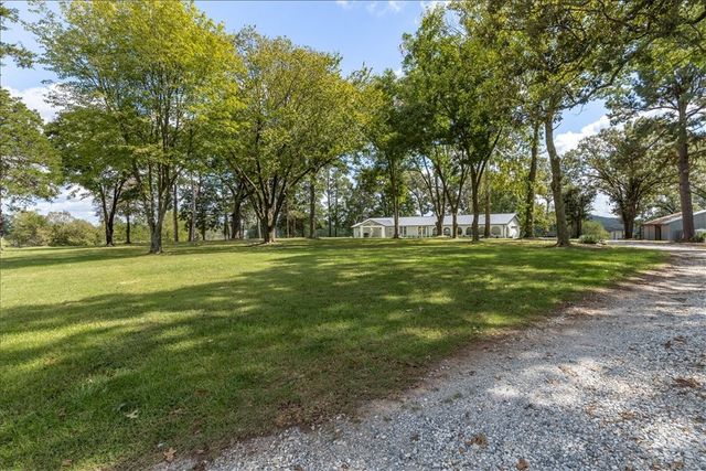 19512 Highway 303, Springdale, AR 72764