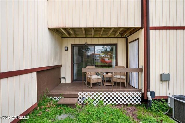 53 Ellen Heath Drive 53, Matawan, NJ 07747