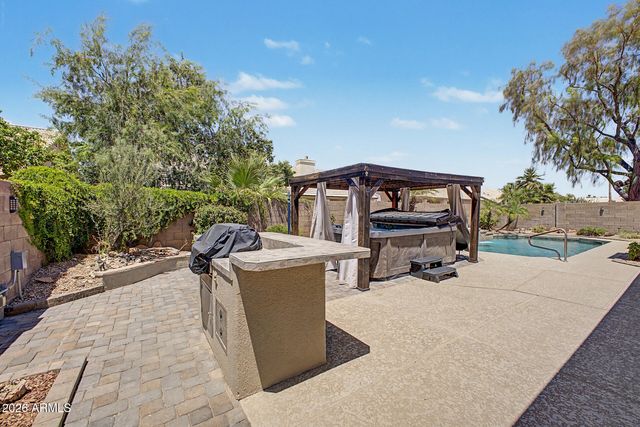 4136 W LAREDO Street, Chandler, AZ 85226