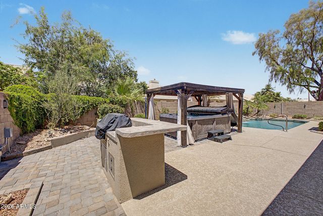 4136 W LAREDO Street, Chandler, AZ 85226