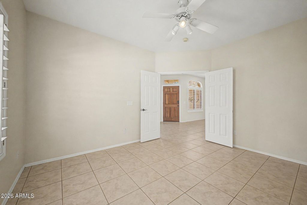Image 8 of property listing at 4136 W LAREDO Street, Chandler, AZ 85226