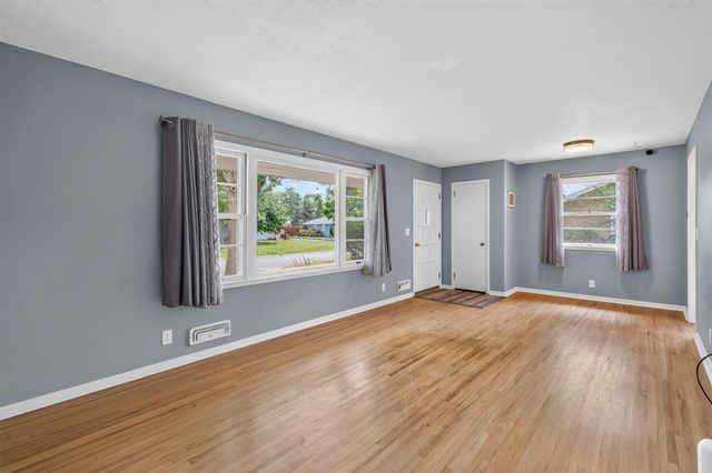 11672 N Heights Drive NW, Coon Rapids, MN 55433