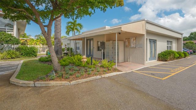 2121 WOOD STREET A103, Sarasota, FL 34237