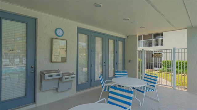 2121 WOOD STREET A103, Sarasota, FL 34237