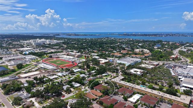 2121 WOOD STREET A103, Sarasota, FL 34237