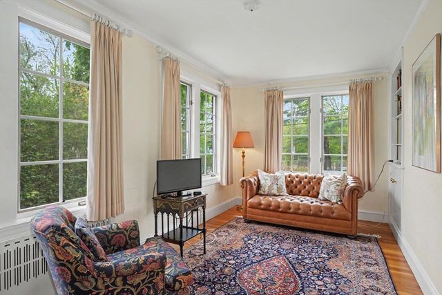 11 Venner Road, Arlington, MA 02476