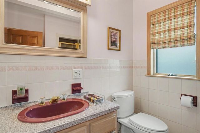 11 Venner Road, Arlington, MA 02476