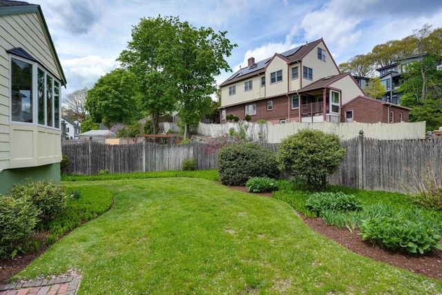 11 Venner Road, Arlington, MA 02476