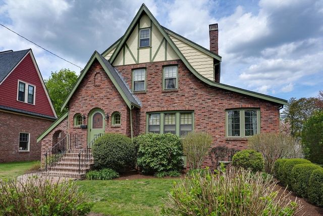 11 Venner Road, Arlington, MA 02476
