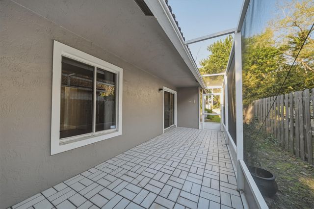 10160 NW 3rd Court, Plantation, FL 33324