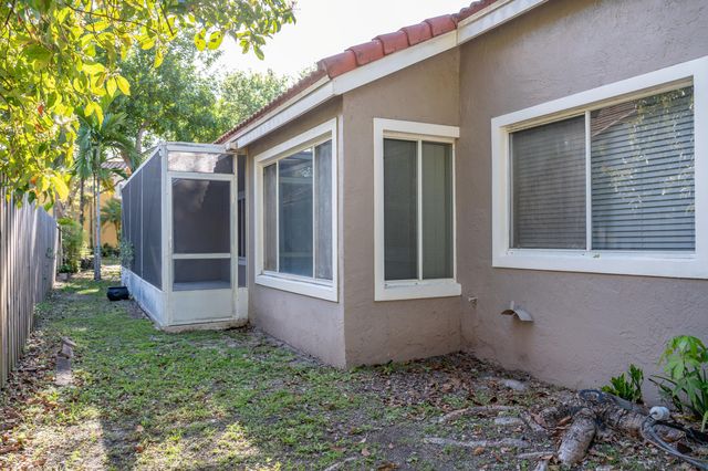 10160 NW 3rd Court, Plantation, FL 33324