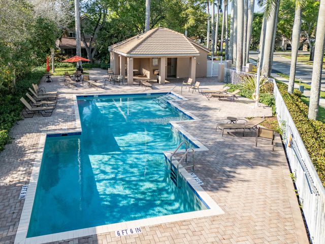 10160 NW 3rd Court, Plantation, FL 33324