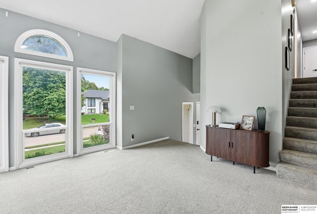 5038 S 163rd Street, Omaha, NE 68135