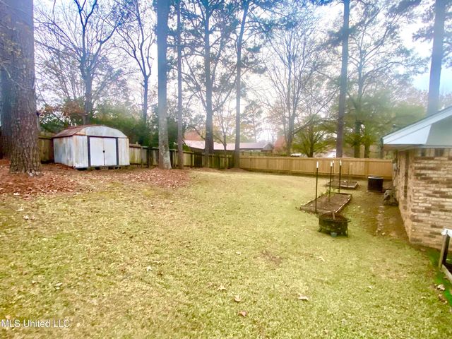 111 Sara Drive, Brandon, MS 39042