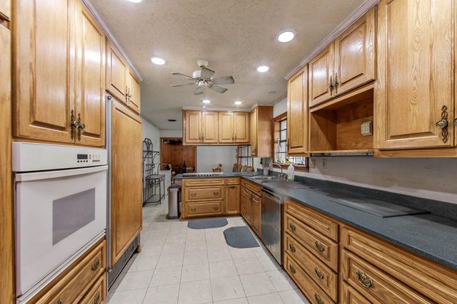 103 Aspen Dr, Houma, LA 70360