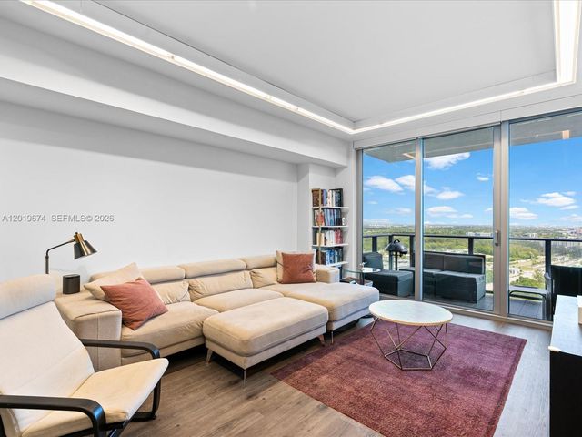 16385 Biscayne Blvd 3103, North Miami Beach, FL 33160