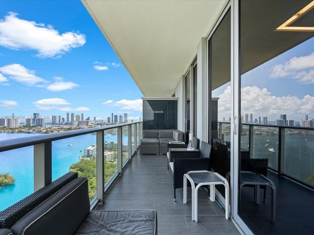 16385 Biscayne Blvd 3103, North Miami Beach, FL 33160