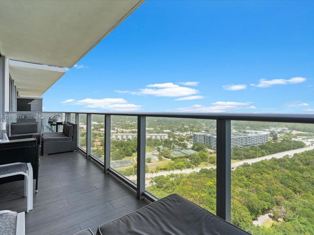 16385 Biscayne Blvd 3103, North Miami Beach, FL 33160