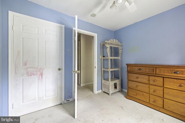9019 GOLDEN LEAF CT, Springfield, VA 22153
