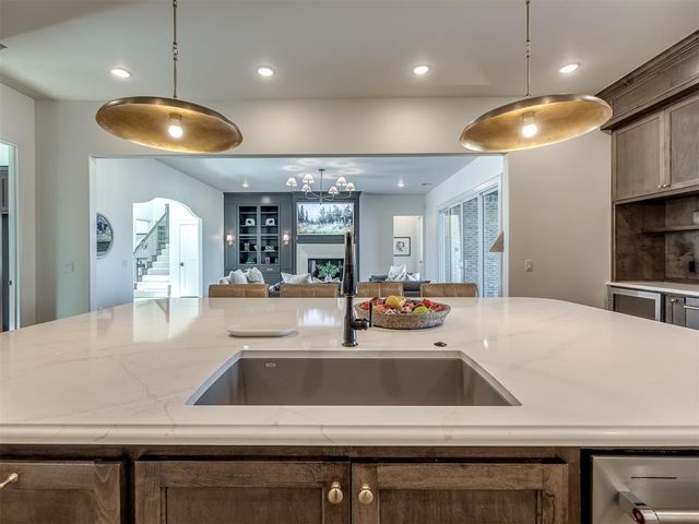 9401 Far Hills Court, Arcadia, OK 73007